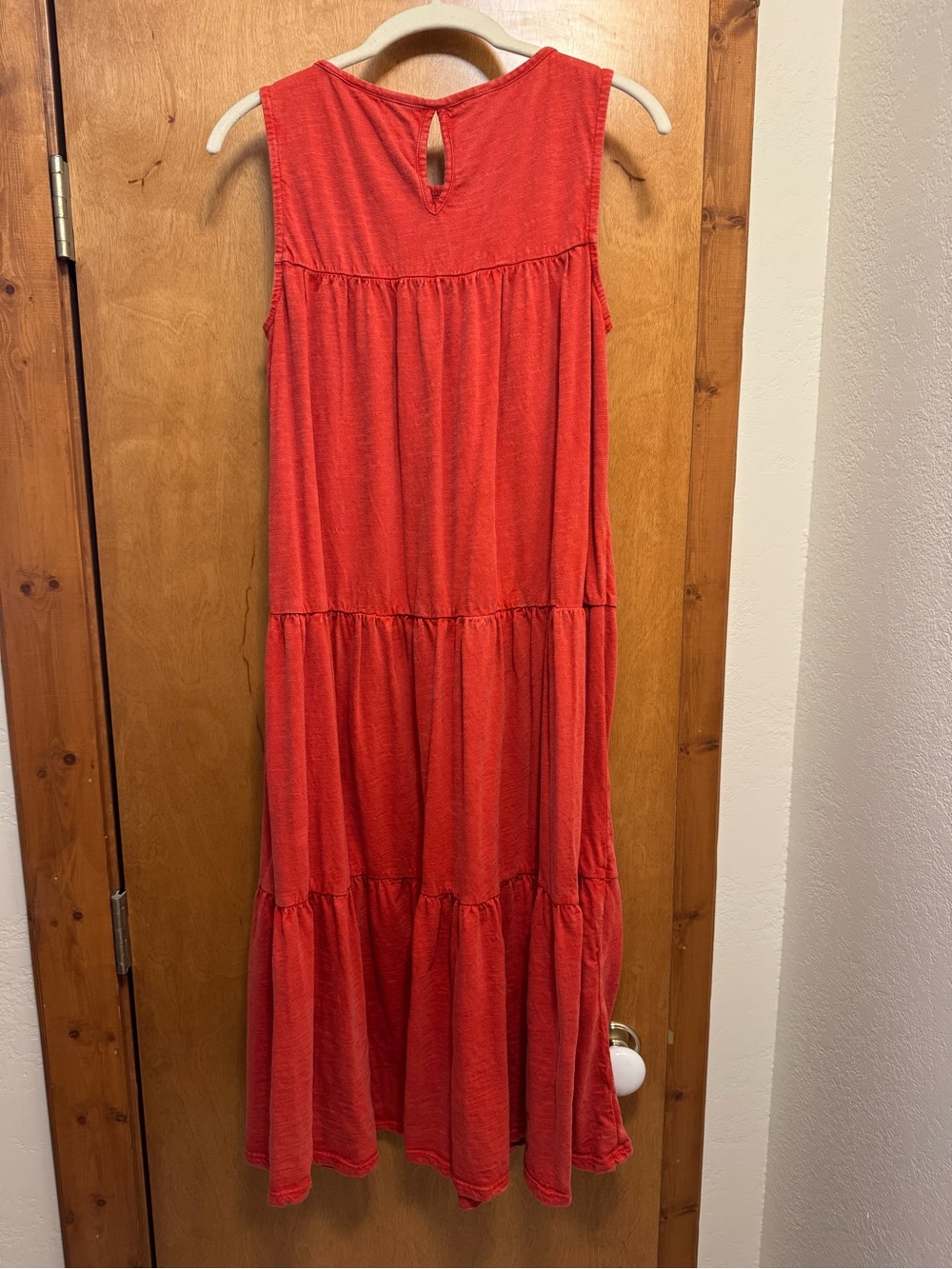 Wonderly Sleeveless Tank Dress in Deep Coral with Back Keyhole Design - Picture 4 of 5